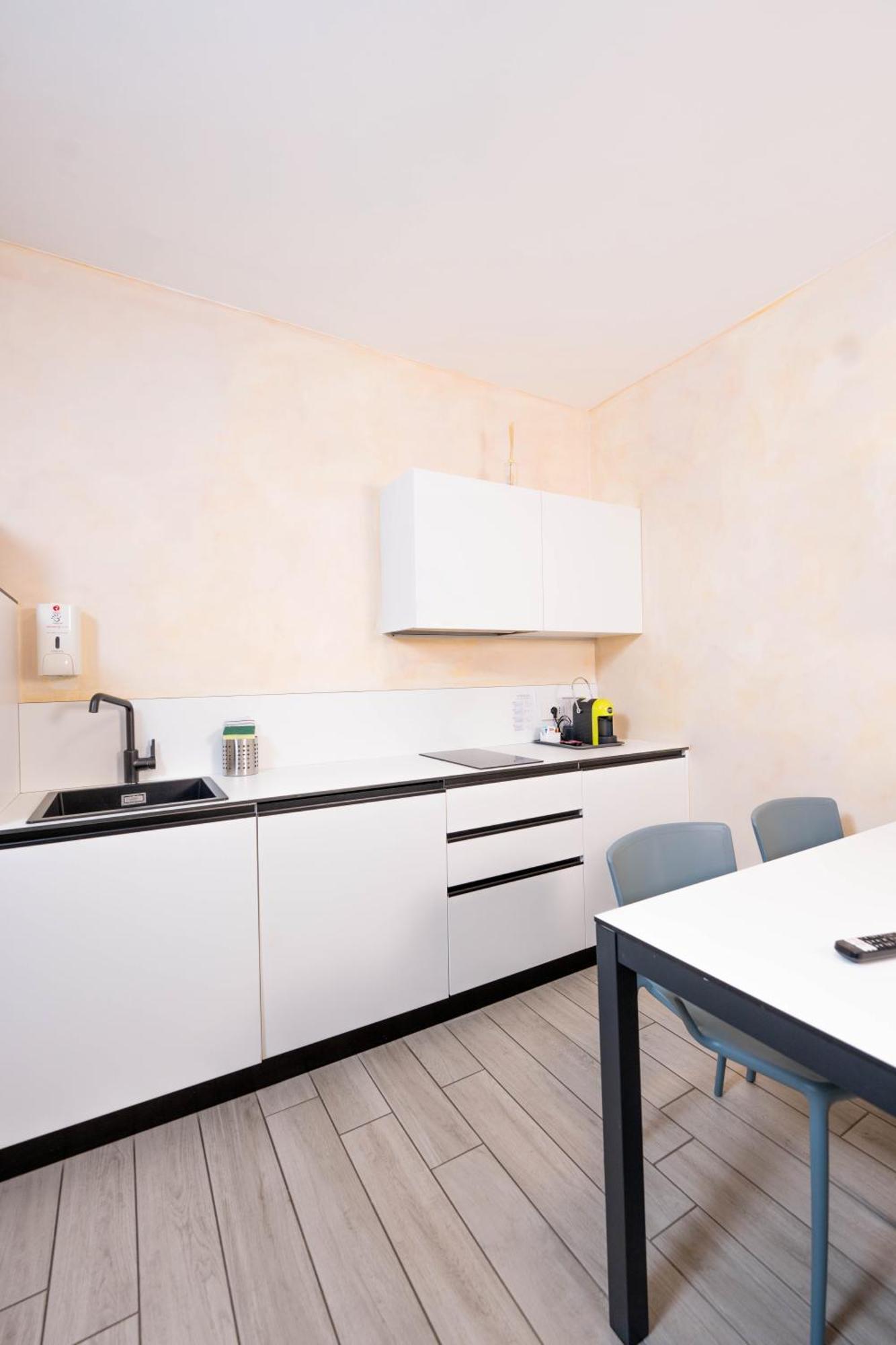 Cityu - Grazioli 27 Trento Centro Con Parcheggio Privato Gratuito Ngoại thất bức ảnh