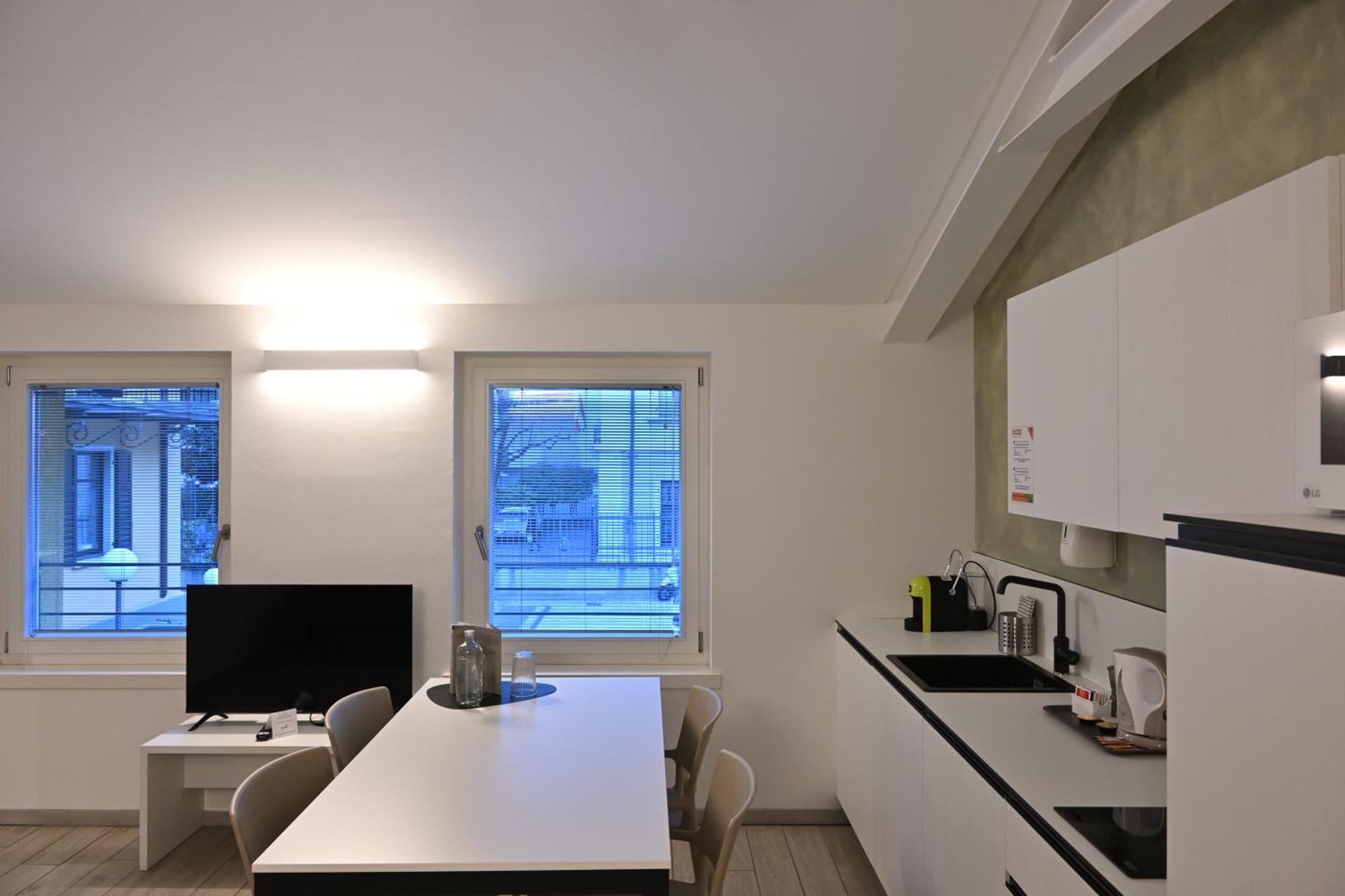 Cityu - Grazioli 27 Trento Centro Con Parcheggio Privato Gratuito Ngoại thất bức ảnh